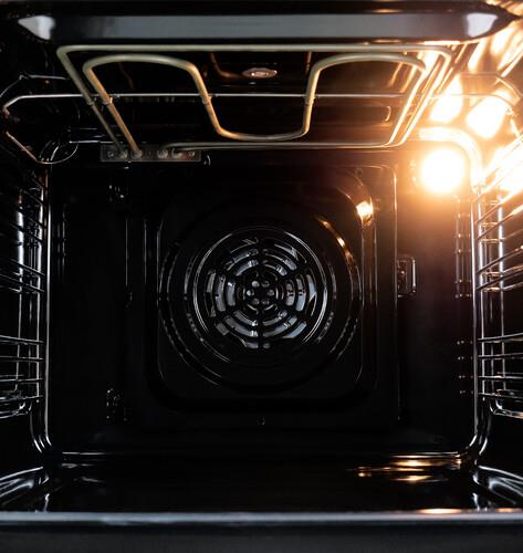 Электрический духовой шкаф LEX EDM 076 WH белый