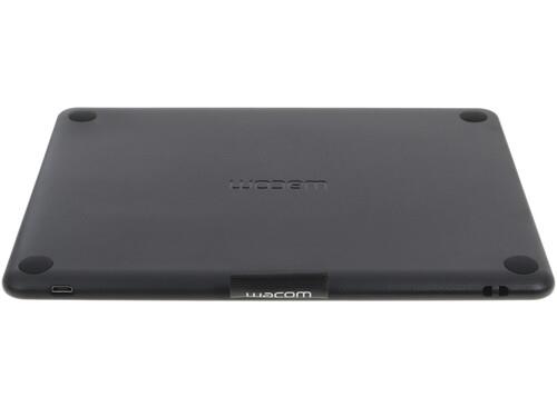 Графический планшет Wacom Intuos Basic Pen S Графический планшет Wacom Intuos Basic Pen S — Дополнительный ракурс рабочей системы