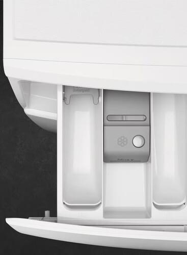 Стирально-сушильная машина AEG LWR96944B белый