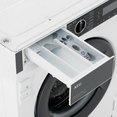 Встраиваемая стиральная машина AEG L8FBE48SCI
