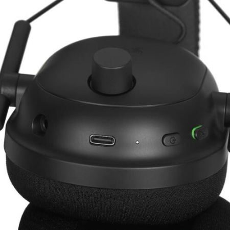Беспроводные наушники Razer Blackshark V2 Pro черный